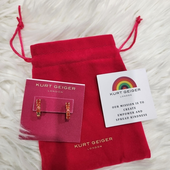 🔹️ KURT GEIGER🔹️ LONDON orange crystal Huggie Earrings ✨️ 🌈 - Picture 5 of 9